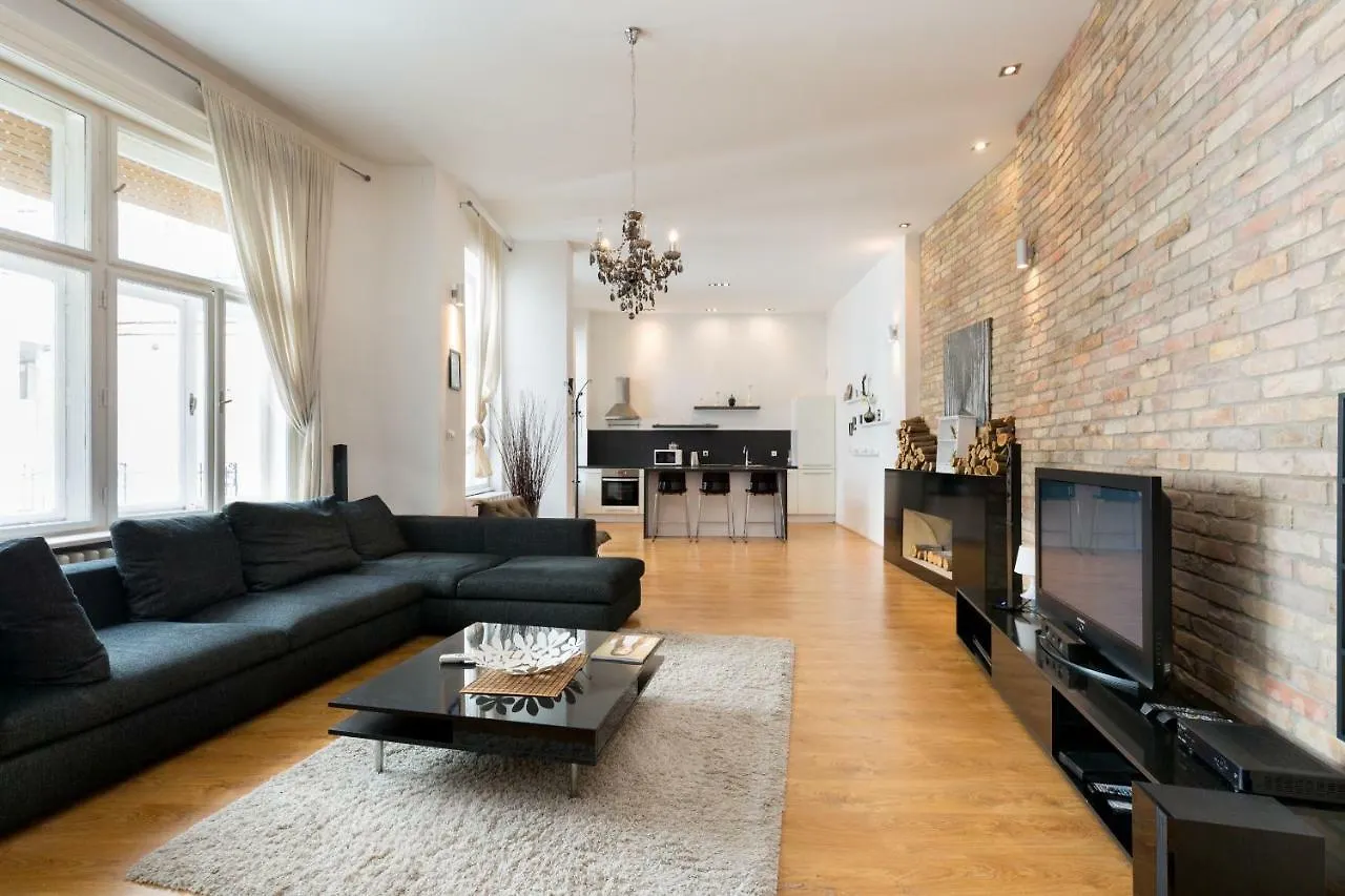 The Fashion Street Apartment Будапешт