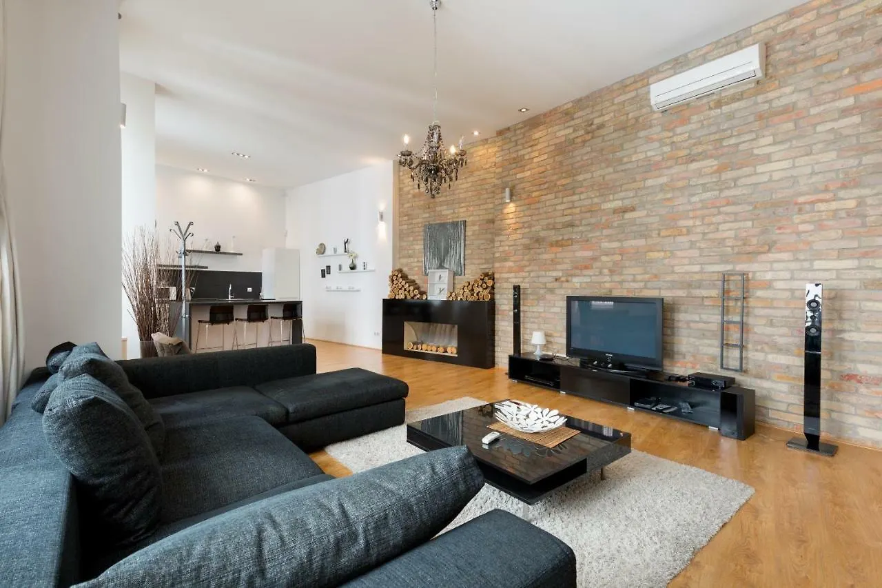 The Fashion Street Apartment Будапешт